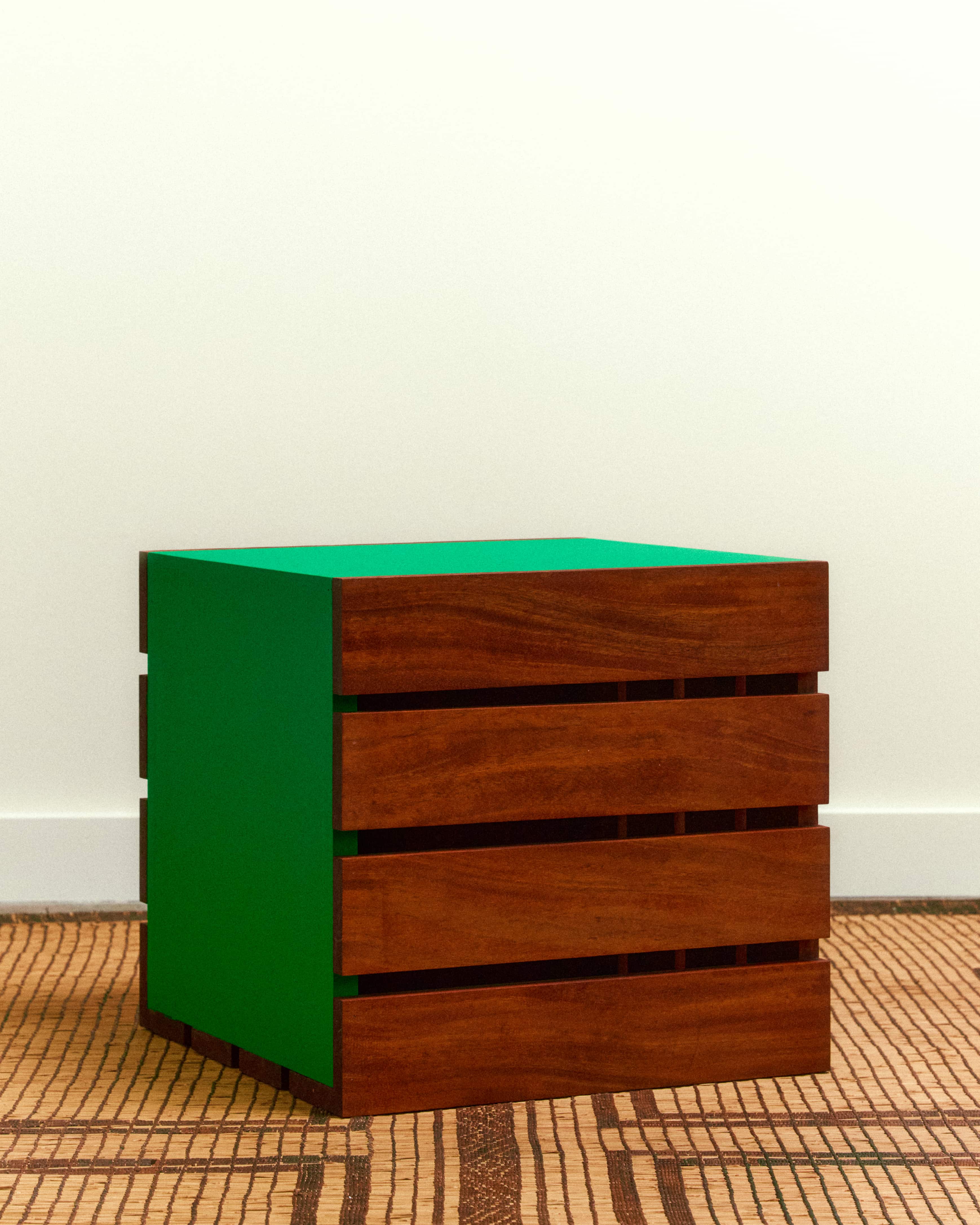 Cerca Side Table