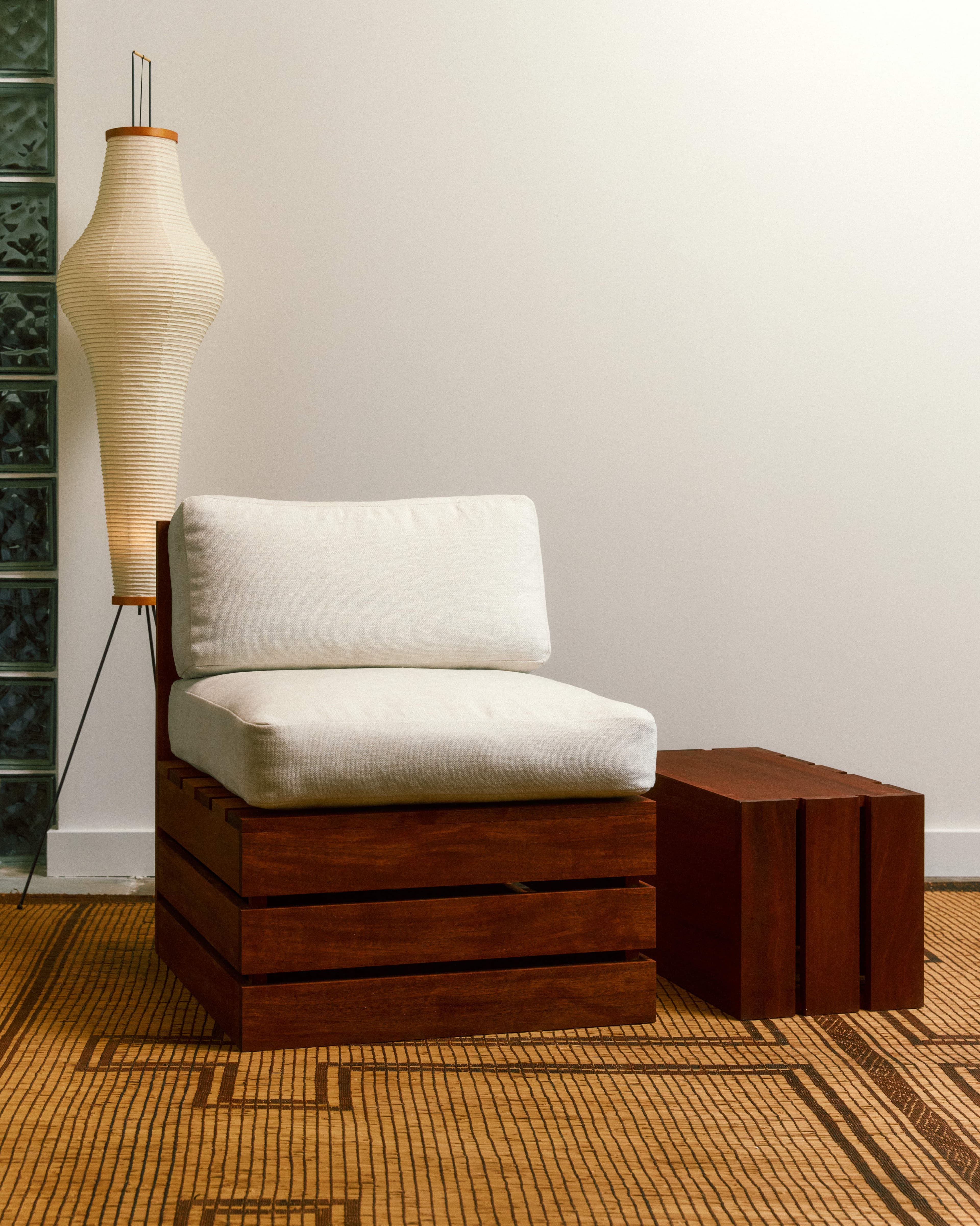 Cerca Lounge Chair